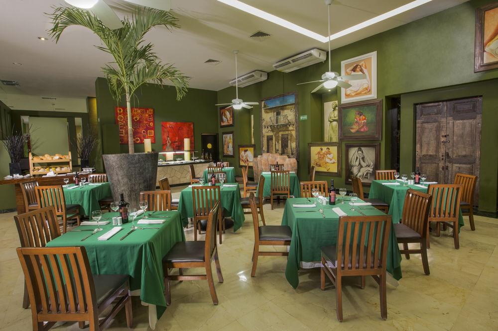 Grand Oasis Tulum Riviera Hotel อากุมัล ภายนอก รูปภาพ
