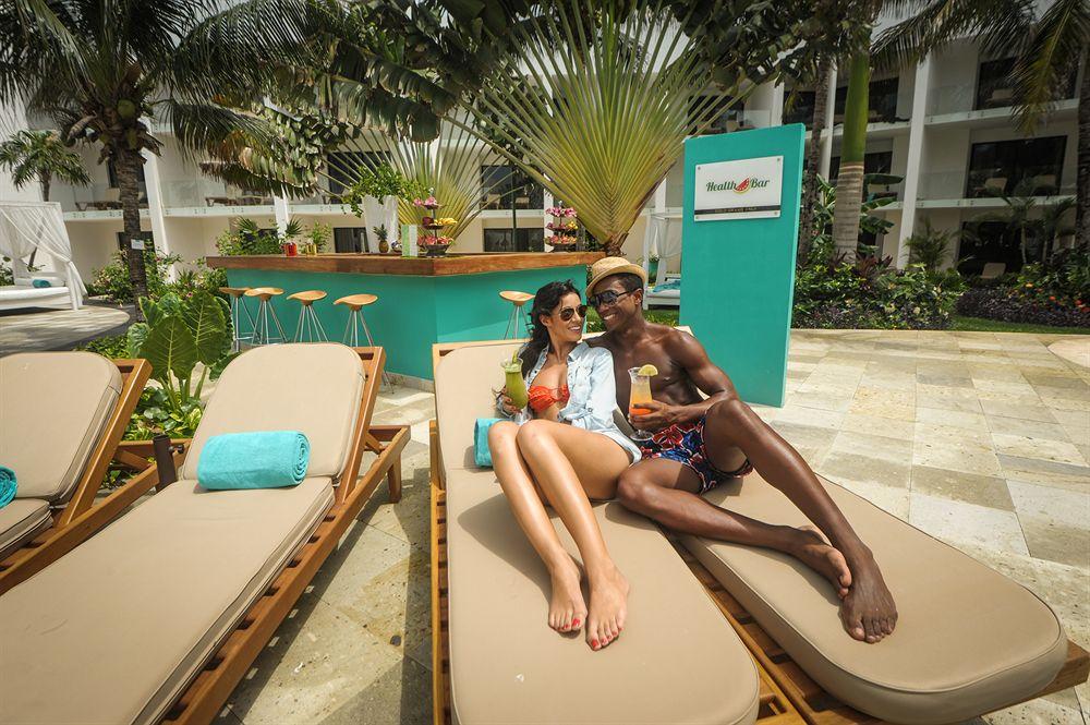 Grand Oasis Tulum Riviera Hotel อากุมัล ภายนอก รูปภาพ